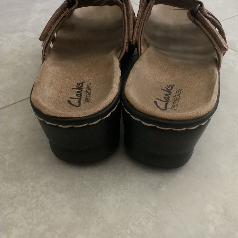 💗 CLARKS Bendables sandals 7.5 leather shoes Lexi Holly slides slip on brown - Picture 5 of 9